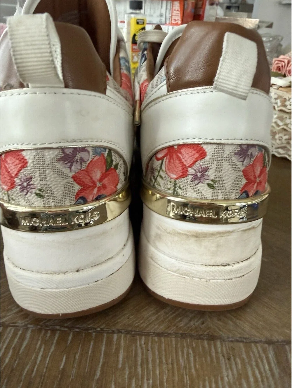 Michael Kors Georgie Trainers Sneaks Size 10 Leather And Synthetic Upper Floral